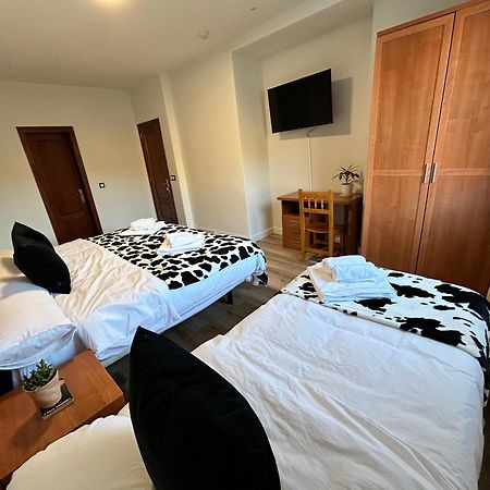 Отель Bicis & Vacas La Pola de Gordon Экстерьер фото